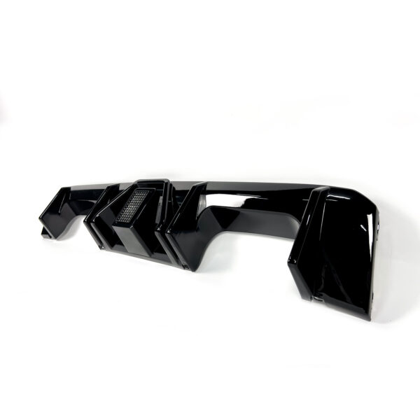 Dyfuzor BMW G80 G82 G83 MP Style LED Czarny Połysk - obrazek 2