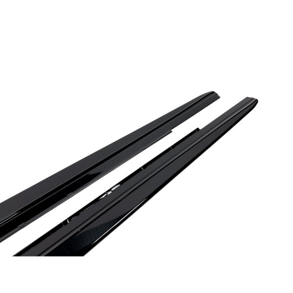 Dokładki listwy pod progi BMW G30 G31 MP Style Czarny Połysk - obrazek 5