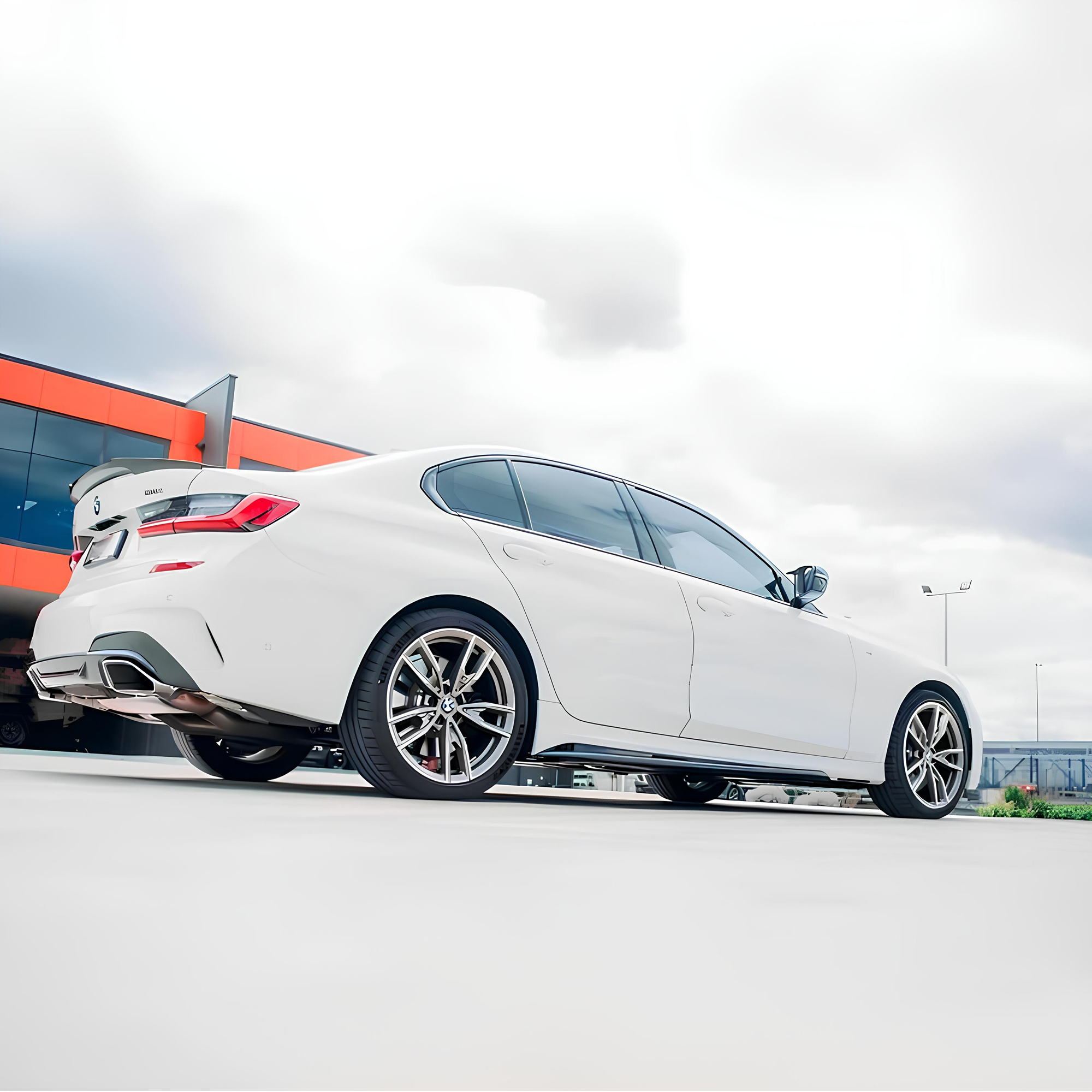 Dokładki (listwy) pod progi BMW G20/G21 MP Style Czarny Połysk - obrazek 3