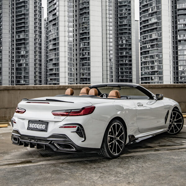 Karbonowe dokładki listwy pod progi do BMW 8 G14/G15/F91/F92 w stylu SQ - obrazek 9