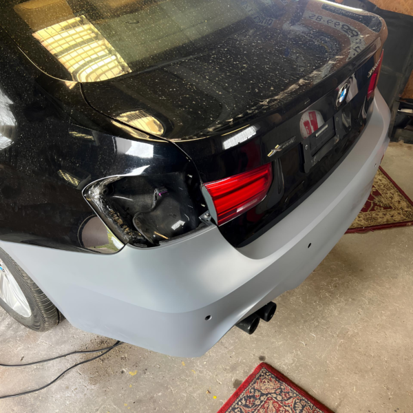 Zderzak tylny BMW F30 M-Pakiet – z PDC + Dyfuzor Czarny Połysk - obrazek 6