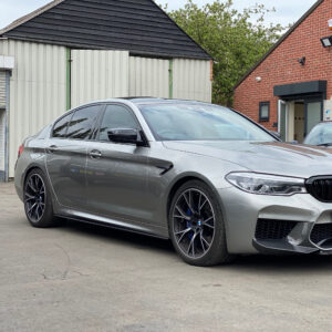 Karbonowe dokładki listwy pod progi do BMW G30/G31/F90/F90 LCI w stylu M-Performance - obrazek 9