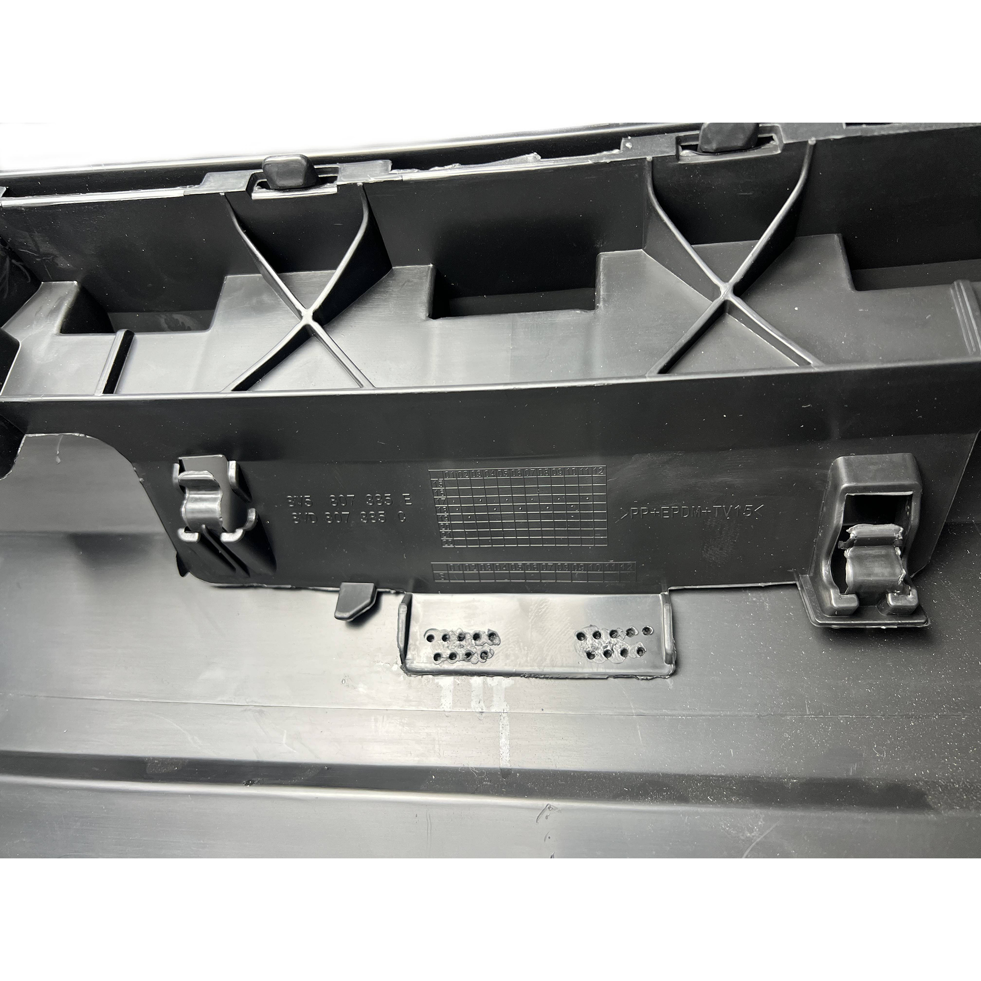 Zderzak Tylny Audi A3/S3 8V Sedan (2017–2020) RS3 Style z Dyfuzorem i Końcówkami Wydechu z PDC - obrazek 11