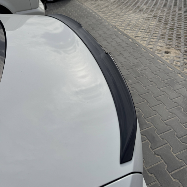 Spoiler Tylny BMW Serii 3 G20/G80 – Stylizacja M3, Czarny Połysk, ABS - obrazek 11