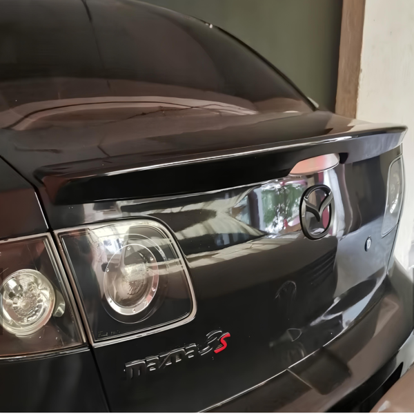 Spoiler | Lotka Klapy Bagażnika Mazda 3 I BK (2003-2009) – Styl OEM, Czarny Połysk - obrazek 6