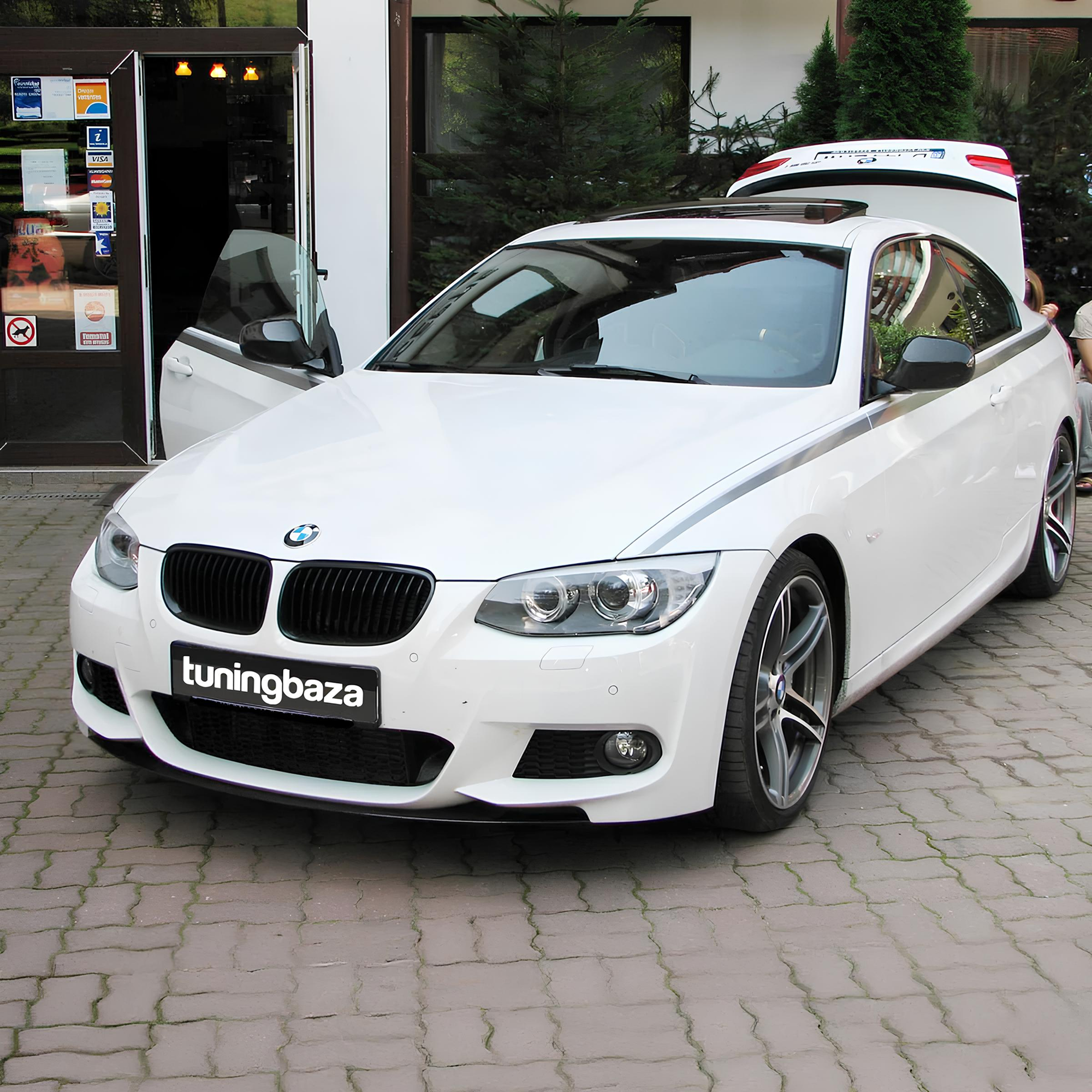 Atrapa Nerki Grill BMW Serii 3 E92 / E93 LCI (2010–2013) | 1 ŻEBRO | Czarny Połysk - obrazek 3