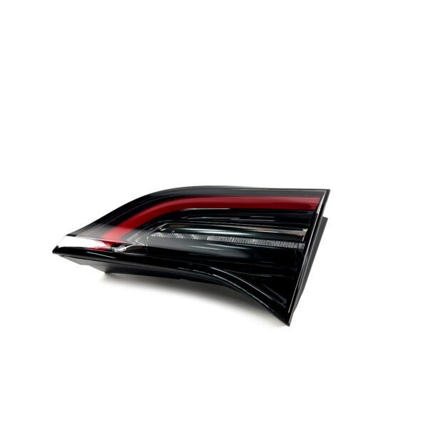 Lampa tylna wewnętrzna prawa do Tesla Model 3 / Y (2020–2022) - obrazek 6