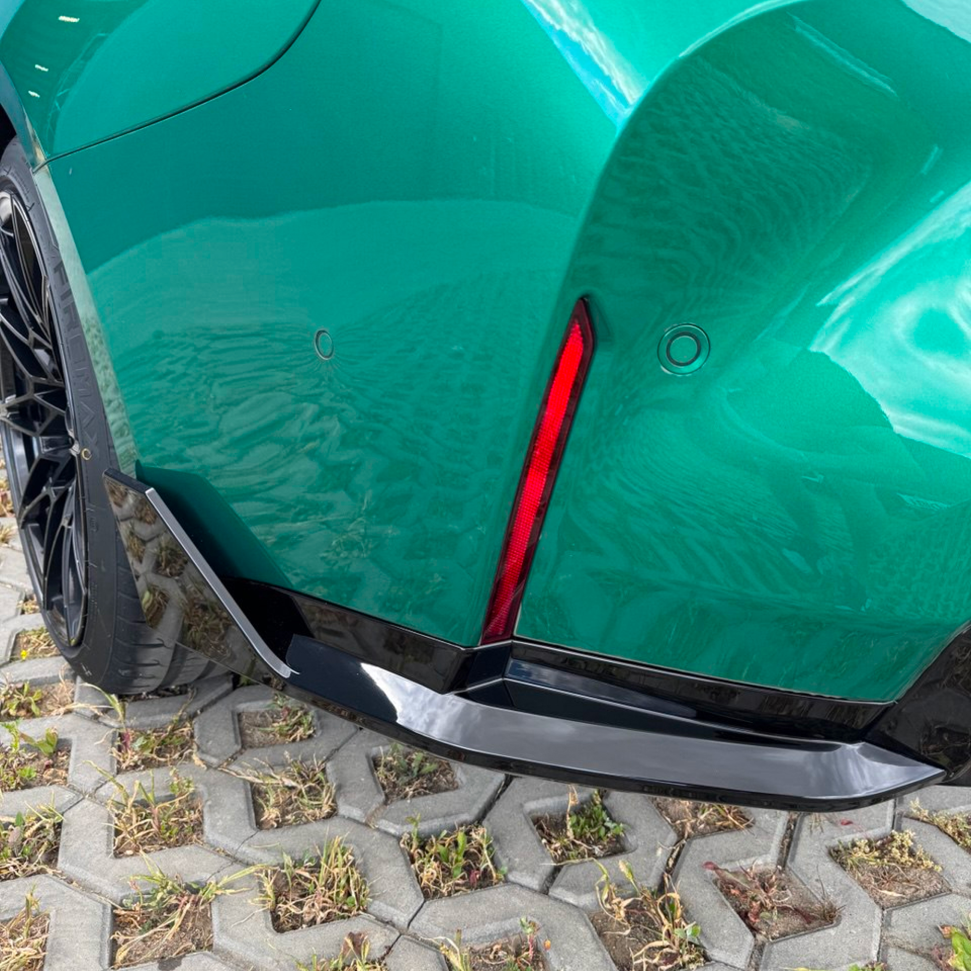 Aerokit (Zestaw dokładek) BMW M3 G80 M-Performance Style Czarny Połysk (2020–2024) - obrazek 9