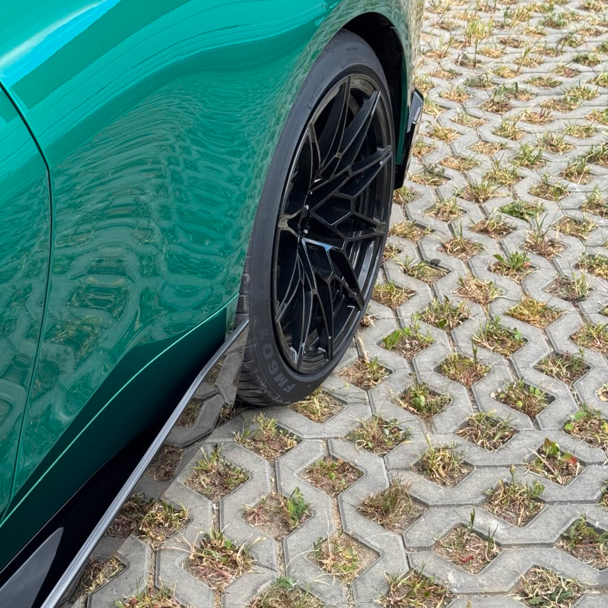 Aerokit (Zestaw dokładek) BMW M3 G80 M-Performance Style Czarny Połysk (2020–2024) - obrazek 10