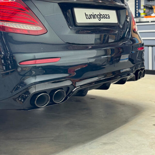 Dyfuzor Tylny Mercedes W213 E43 Przedlift AMG 53 Styl Czarny Połysk 16-19 - obrazek 5