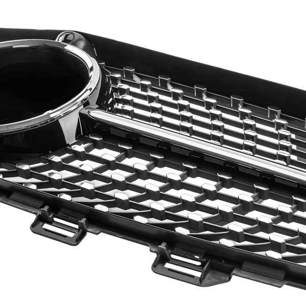 Grill Mercedes-Benz E-Klasy W213 2016–2020 Diamond Style Srebrny + Chrome (Z / BEZ Kamery 360) - obrazek 7