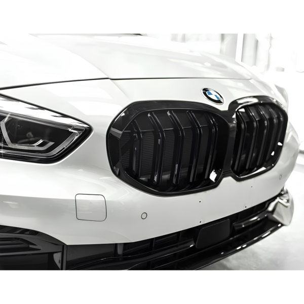 Atrapa Nerki Grill BMW F40 (2019-2024) M-Style | Czarny Połysk - obrazek 4