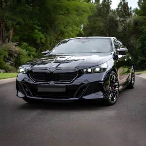 Atrapa Nerki BMW Seria 5 G60 / G61 (2023–2025) LED Iconic Glow Czarny Połysk - obrazek 3