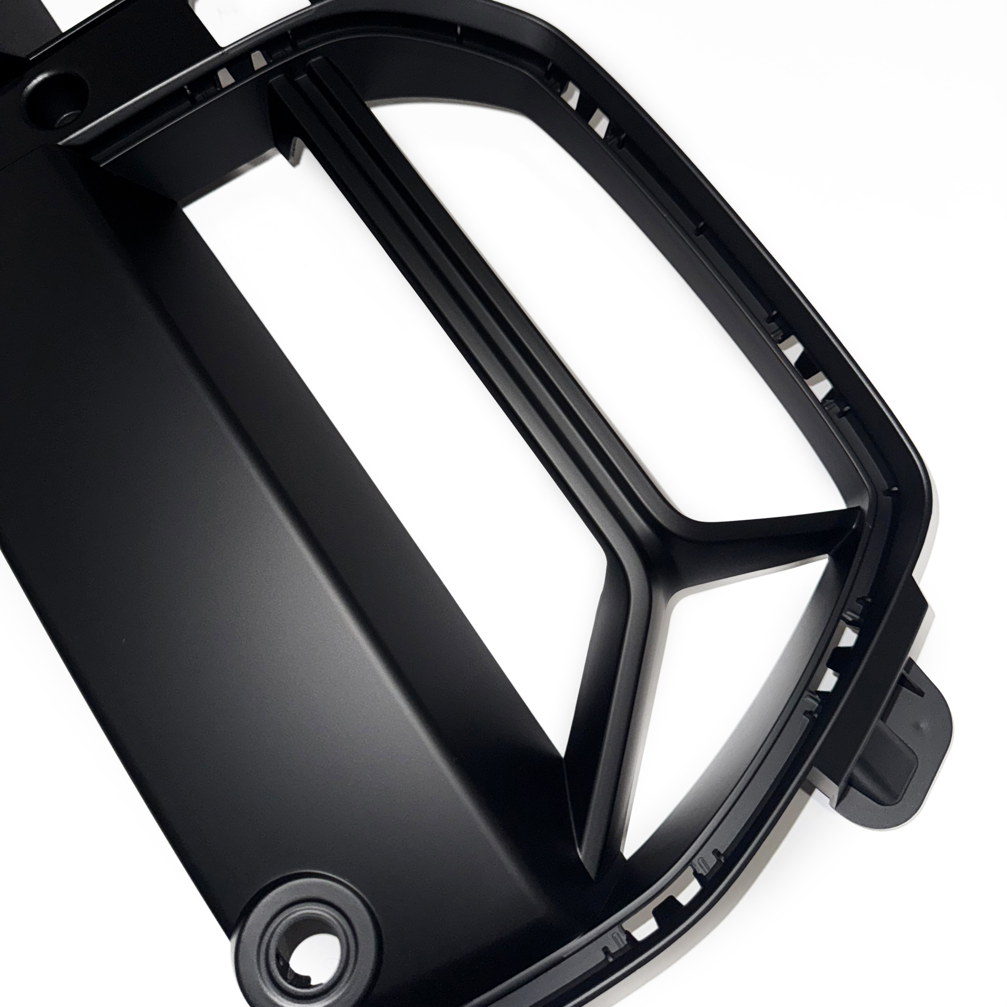 Atrapa nerki BMW M3 G80 / M4 G82 CS Style Czarny mat z radarem / bez radaru - obrazek 4