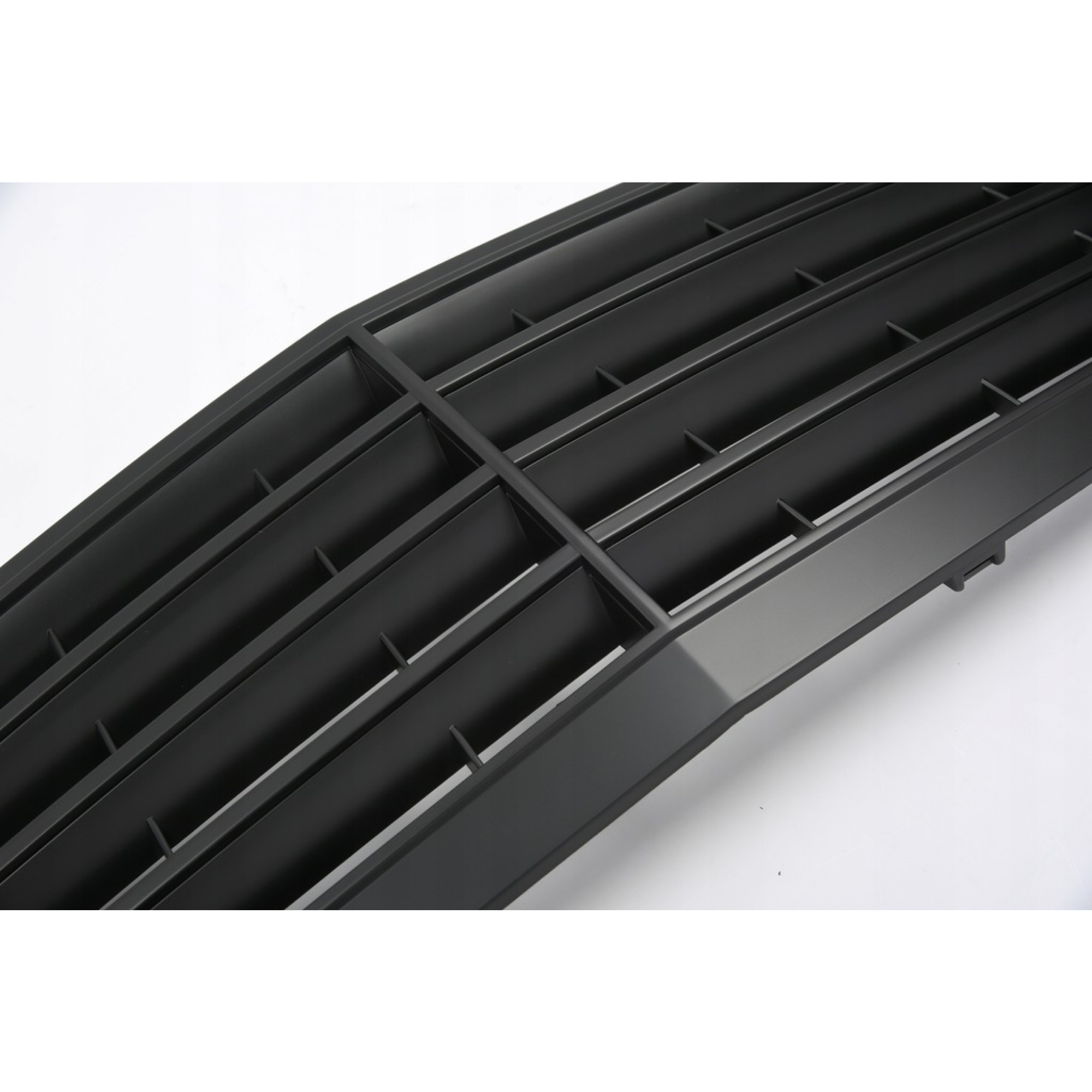 Grill Mercedes-Benz E-Klasy W211 AMG Style Czarny Matowy - obrazek 3