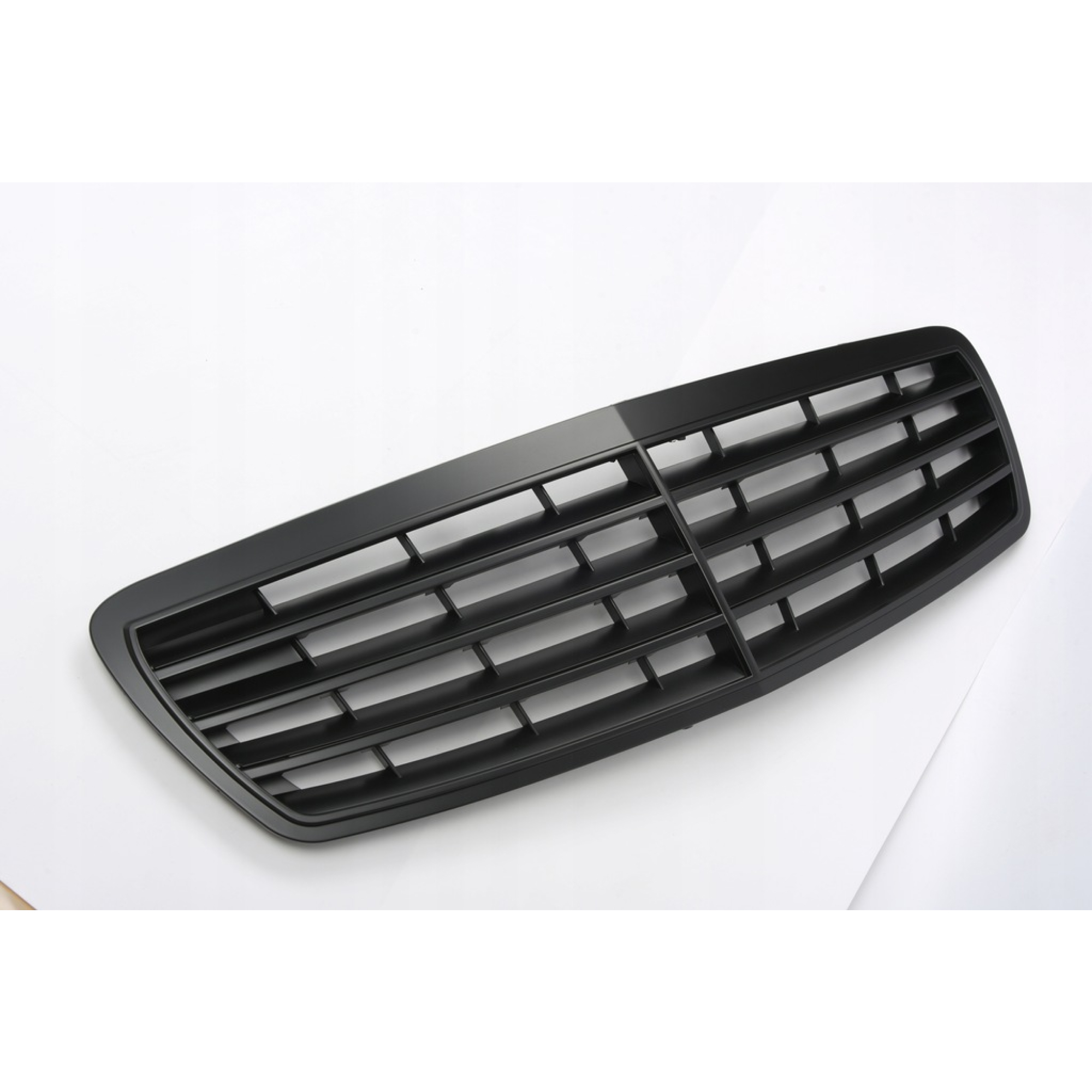 Grill Mercedes-Benz E-Klasy W211 AMG Style Czarny Matowy - obrazek 2