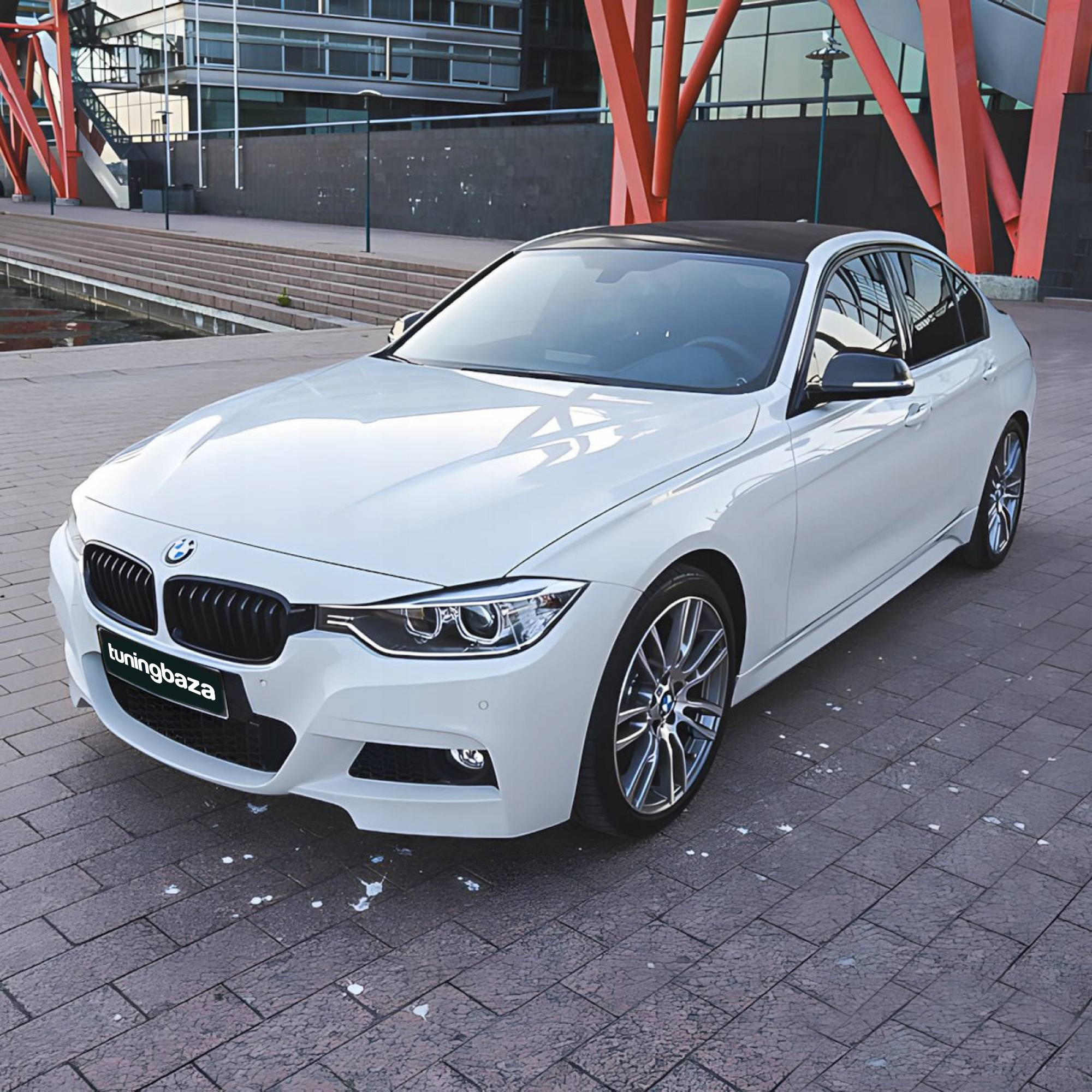 Zderzak przedni BMW F30 / F31 M-Tech – z PDC, Halogeny, Spryskiwacze (SRA) - obrazek 4