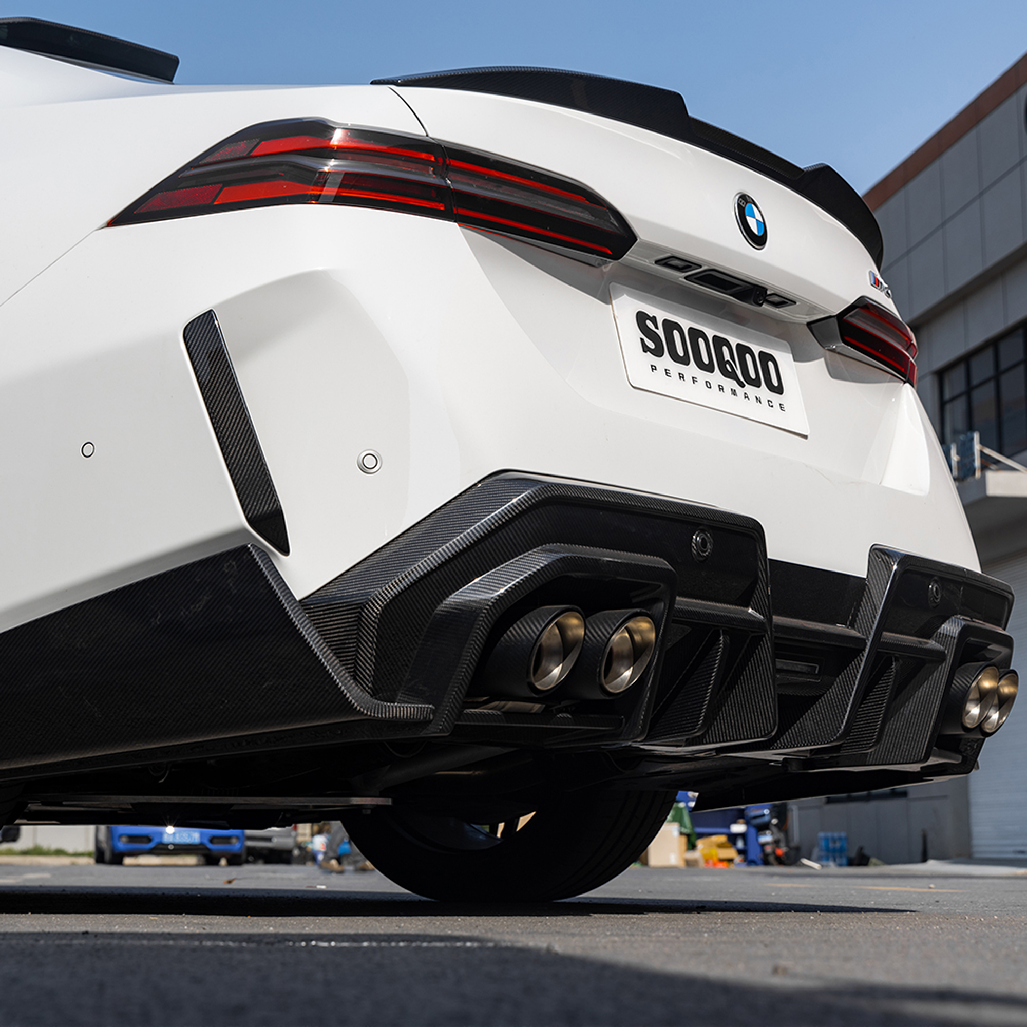 Karbonowy Dyfuzor BMW M5 G90 / G99 (2024+) SOOQOO – SQ-B Style - obrazek 5