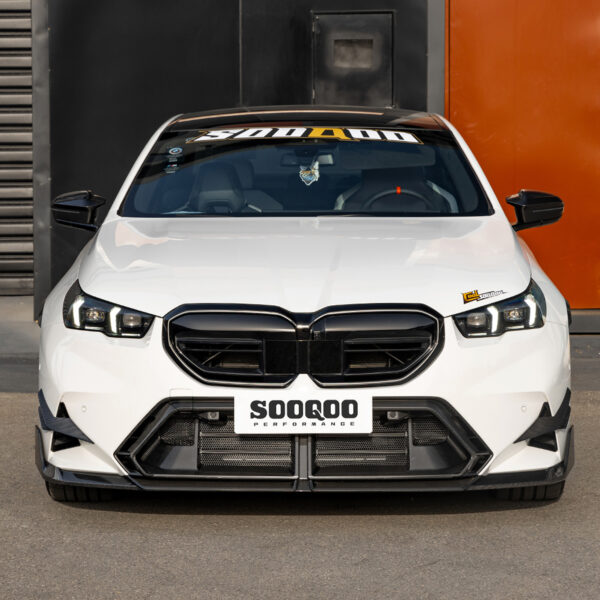 Karbonowy Splitter Przód do BMW M5 G90 / G99 w stylu SOOQOO  - obrazek 3