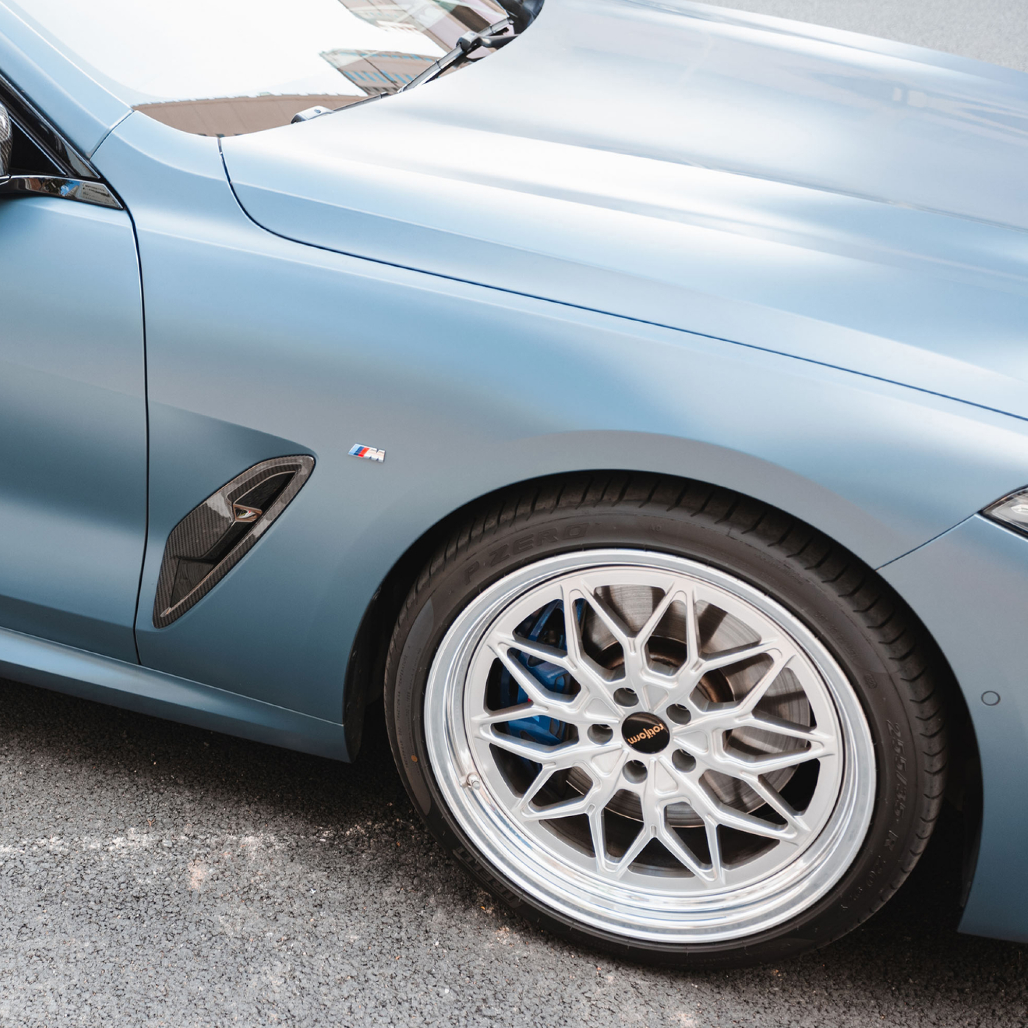 Karbonowe Dekory Błotników BMW G14 G15 G16 (Dry-Carbon) - obrazek 5