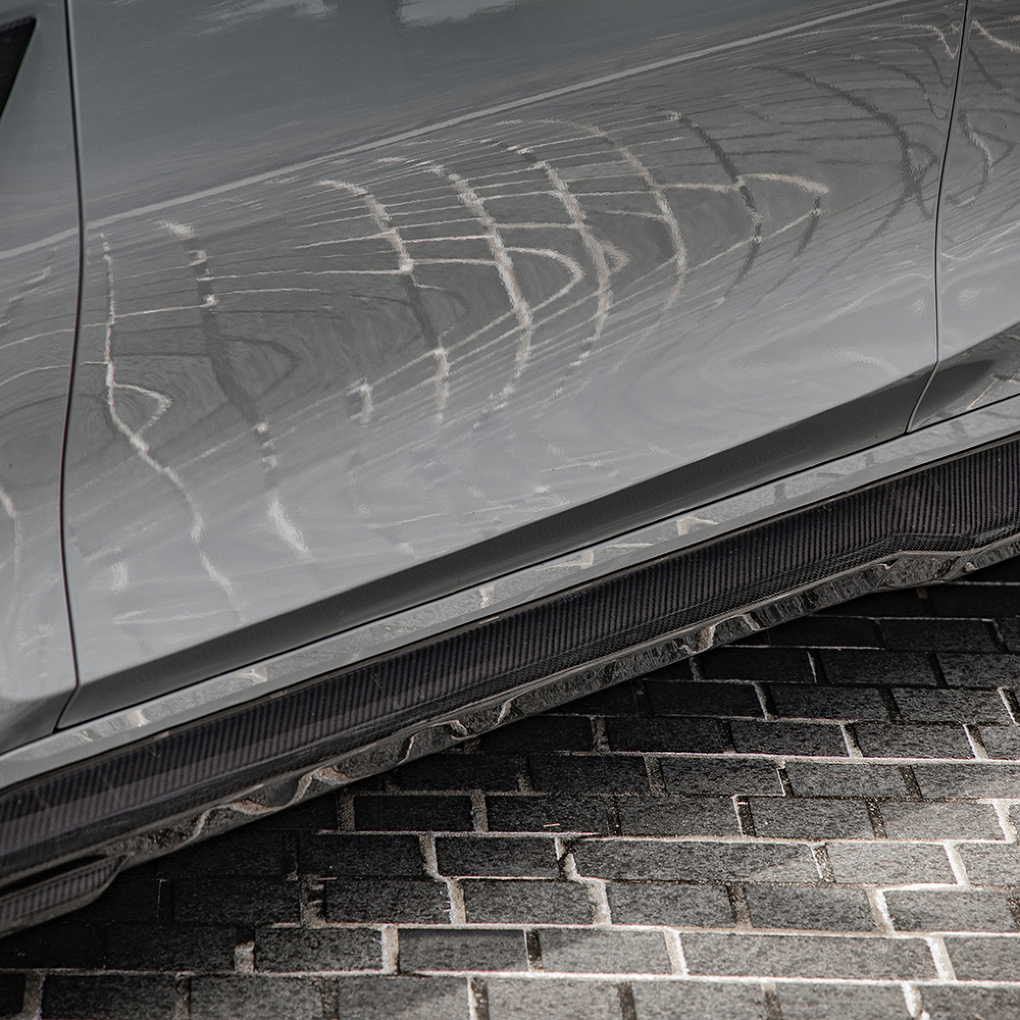 Karbonowe dokładki listwy pod progi do BMW M3 G80/G81 w stylu SOOQOO - obrazek 4