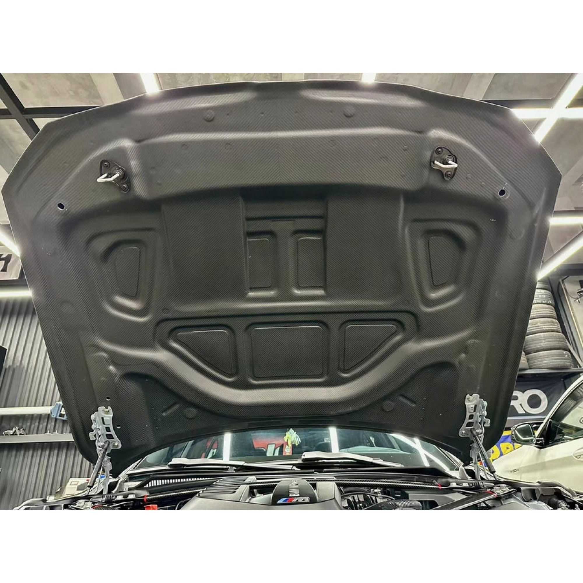 Maska Karbonowa BMW G80 / G82 M3 M4 A Style – Wentylowana - obrazek 5