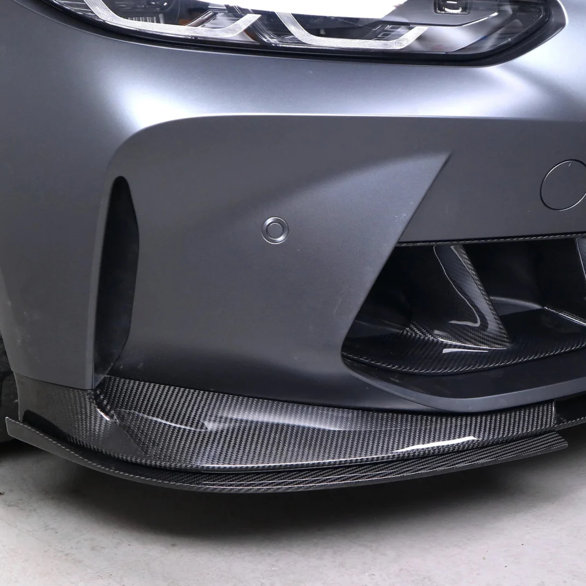 Karbonowy Splitter Przód do BMW M3 / M4 G8X w stylu 3D - obrazek 7