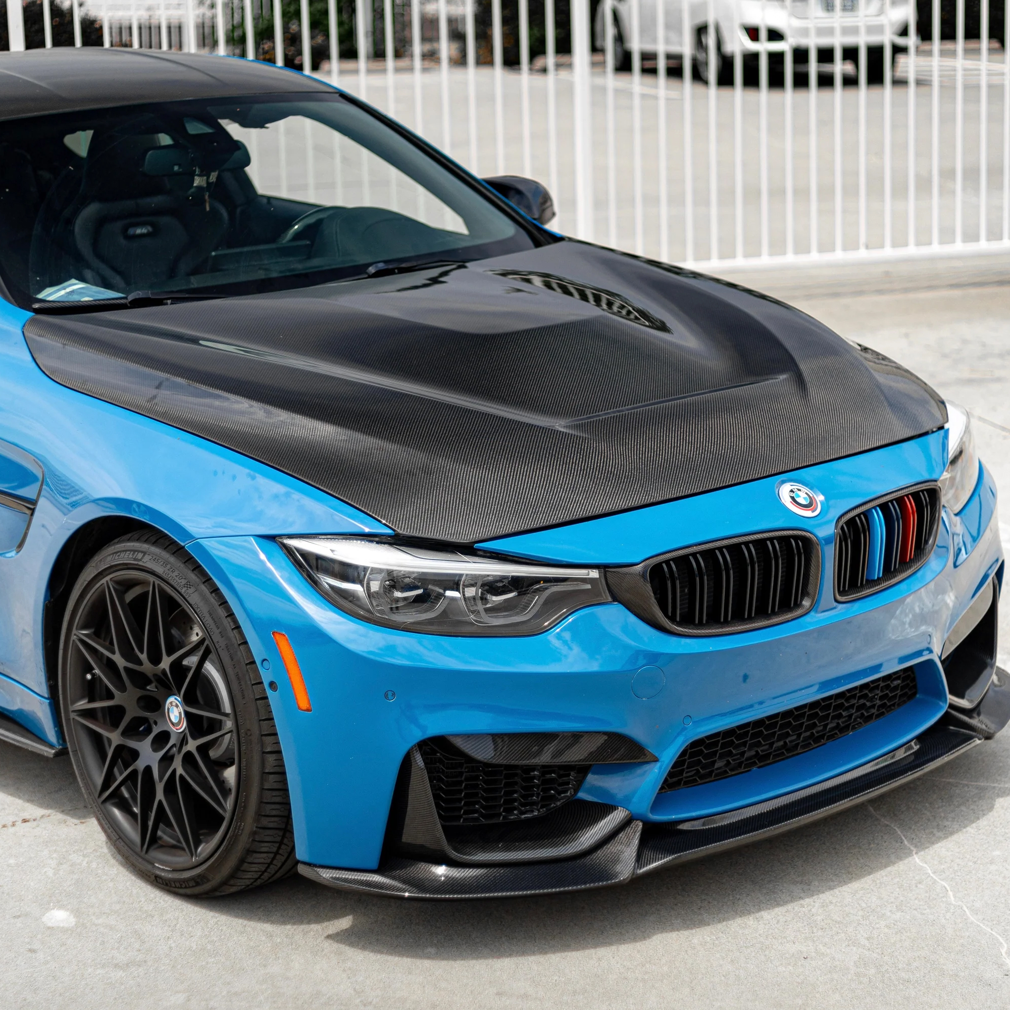 Karbonowa Maska BMW M3 / M4 F80 F82 – GTS Style - obrazek 3