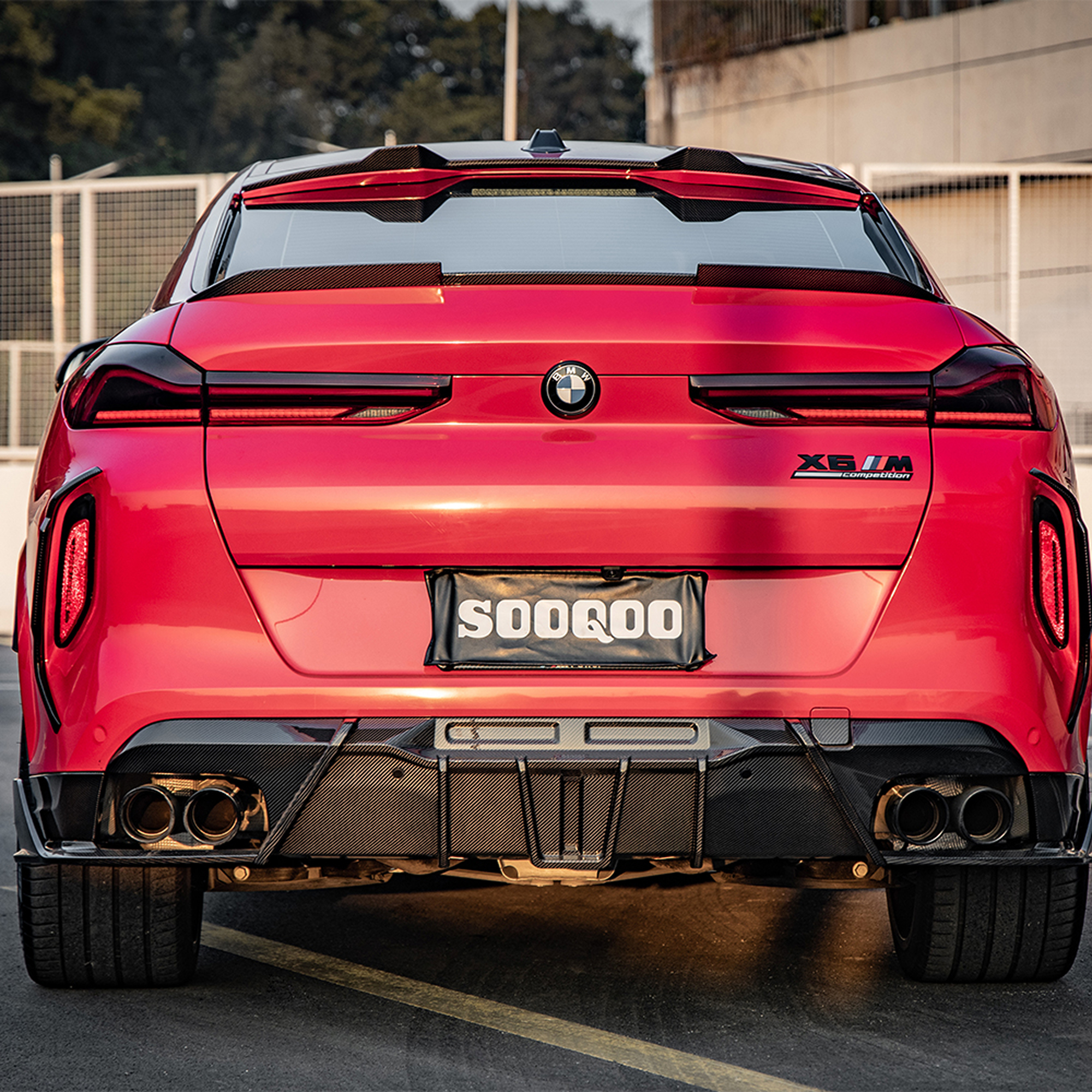 Karbonowa Lotka Dachowa BMW G06 / G06 LCI / F96 / F96 LCI SOOQOO Style (Dry-Carbon) - obrazek 3