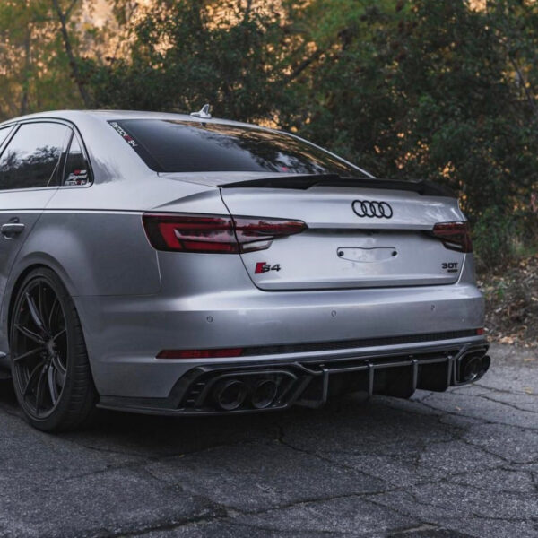 Spoiler Lotka Audi A4 B9 M4 Style Czarny Połysk (2017+) - obrazek 5