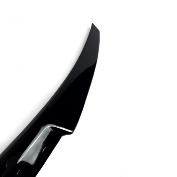 Spoiler Lotka Audi A4 B9 M4 Style Czarny Połysk (2017+) - obrazek 7