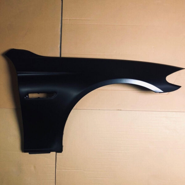 Błotnik Prawy (strona pasażera) Przedni BMW F10 / F11 Aluminiowy NOWY - obrazek 1