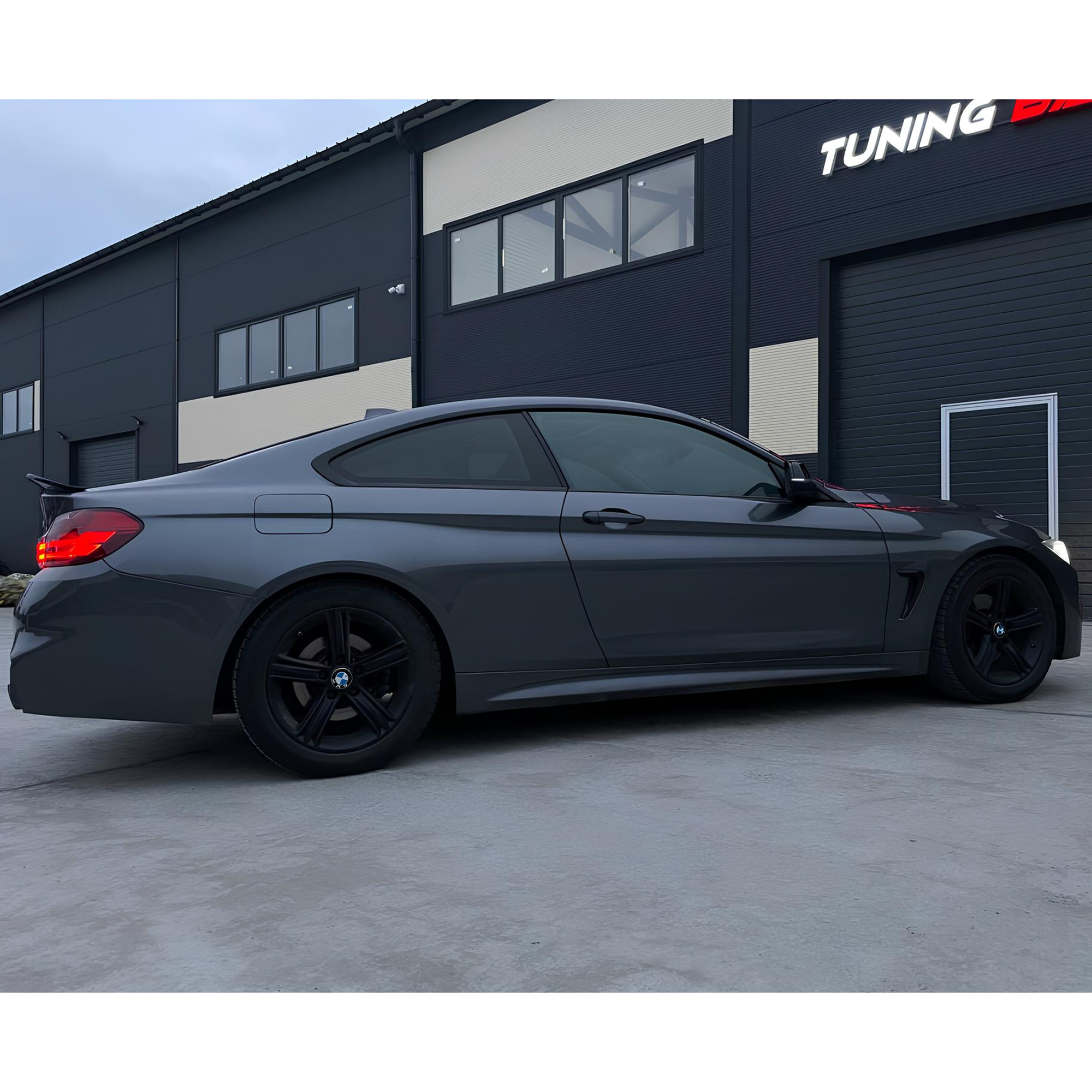 Progi Boczne BMW F32 / F33 (2-door) M4 Style - obrazek 5