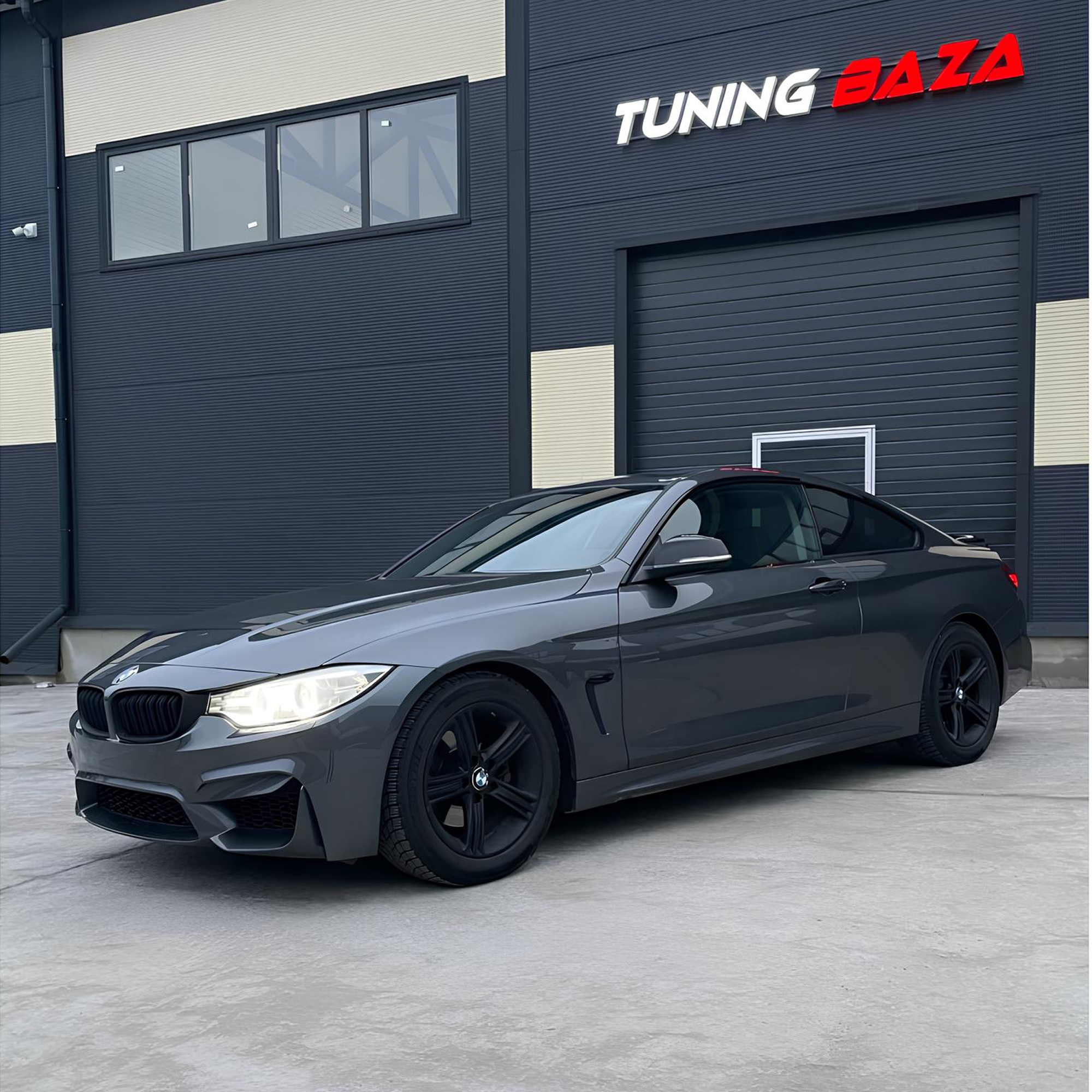 Progi Boczne BMW F32 / F33 (2-door) M4 Style - obrazek 3
