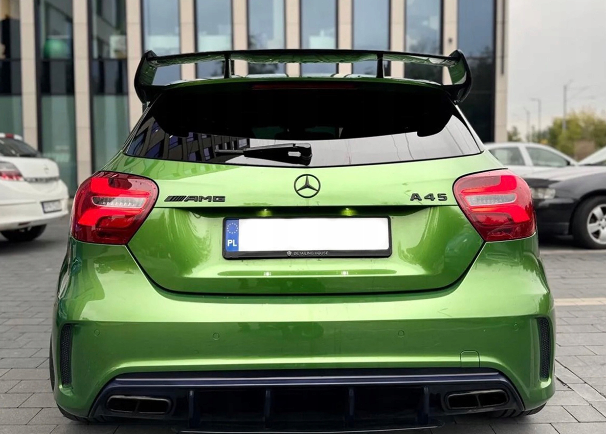 Spoiler Lotka Dachowy Mercedes W176 A45 AMG – Czarny Połysk - obrazek 2