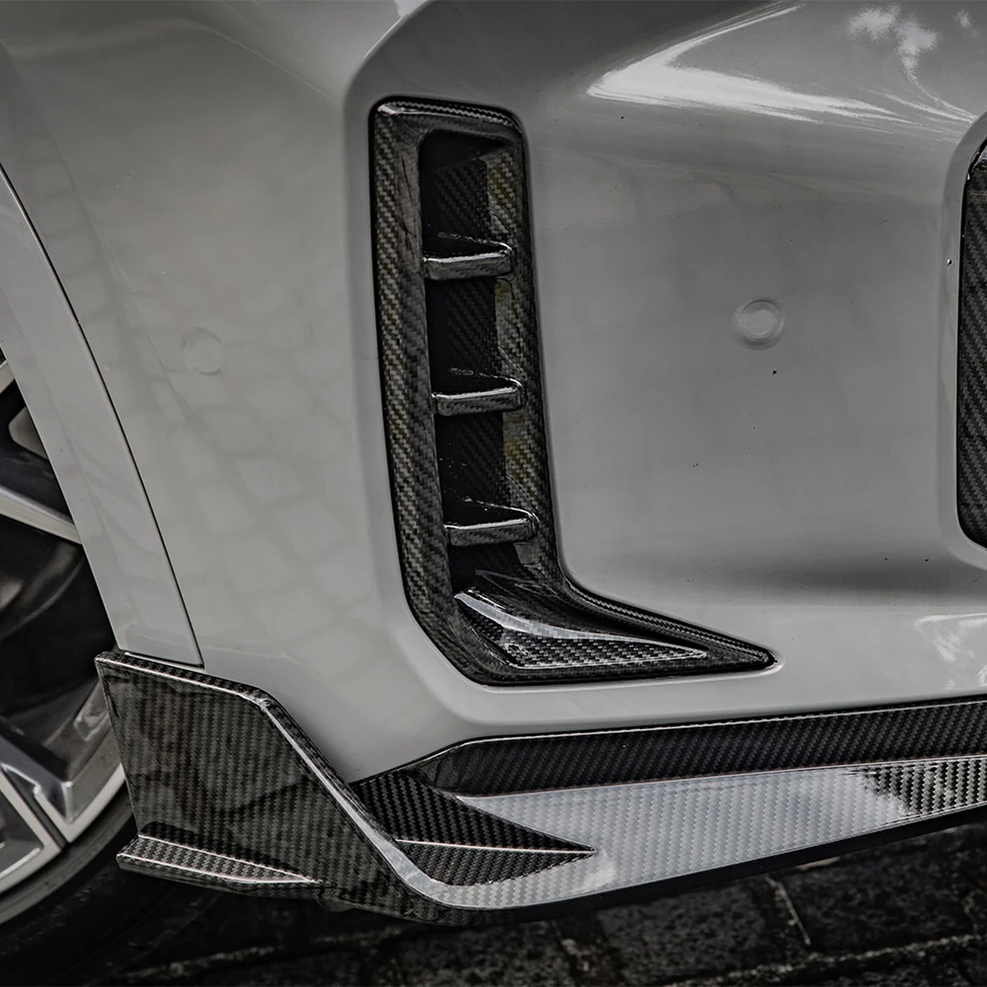 Karbonowy Splitter do BMW X5 G05 LCI (2023-ON) SOOQOO-Style - obrazek 9