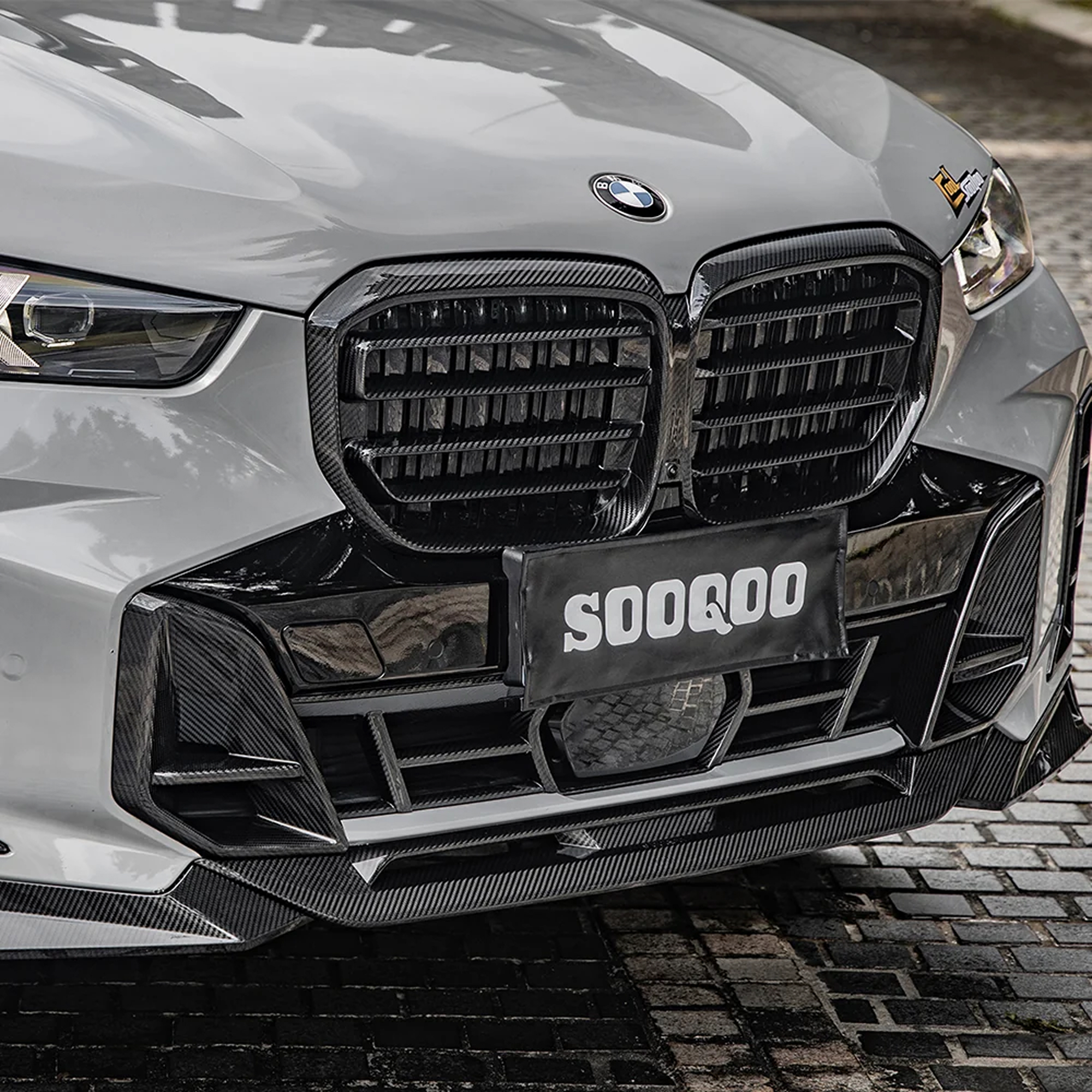 Karbonowa Dolna Atrapa Przedniego Zderzaka do BMW X5 G05 (2023-ON) SOOQOO-Style - obrazek 3