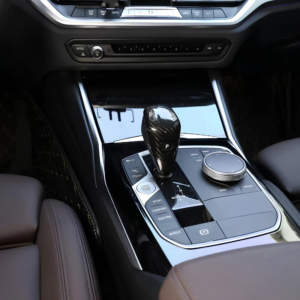 Karbonowa Osłona Gałki Zmiany Biegów do BMW Serii 1 / 2 / 3 / 4 / 8 / Z4 / X3 / X4 / X5 / X6 (2018-2024) - obrazek 5