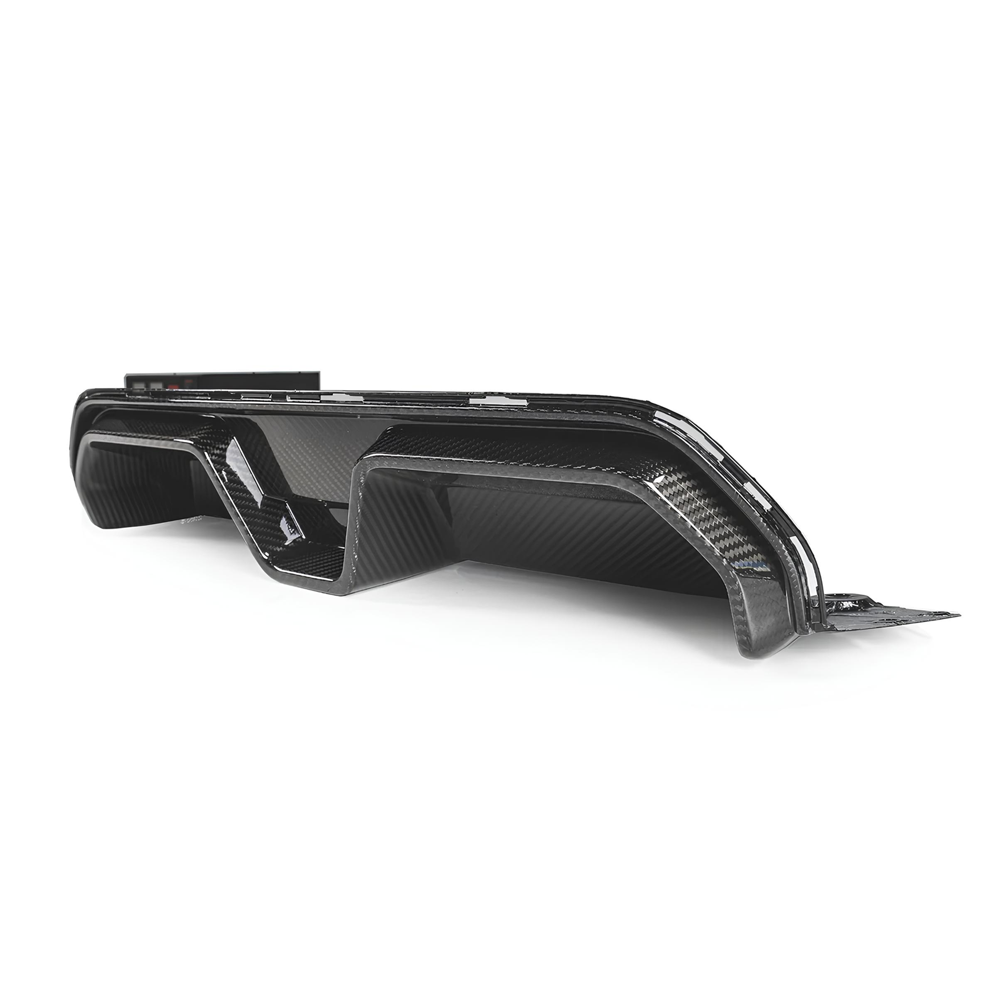 Karbonowy Dyfuzor Tylny do BMW F90 M5 CS Style (NO LED) - obrazek 4