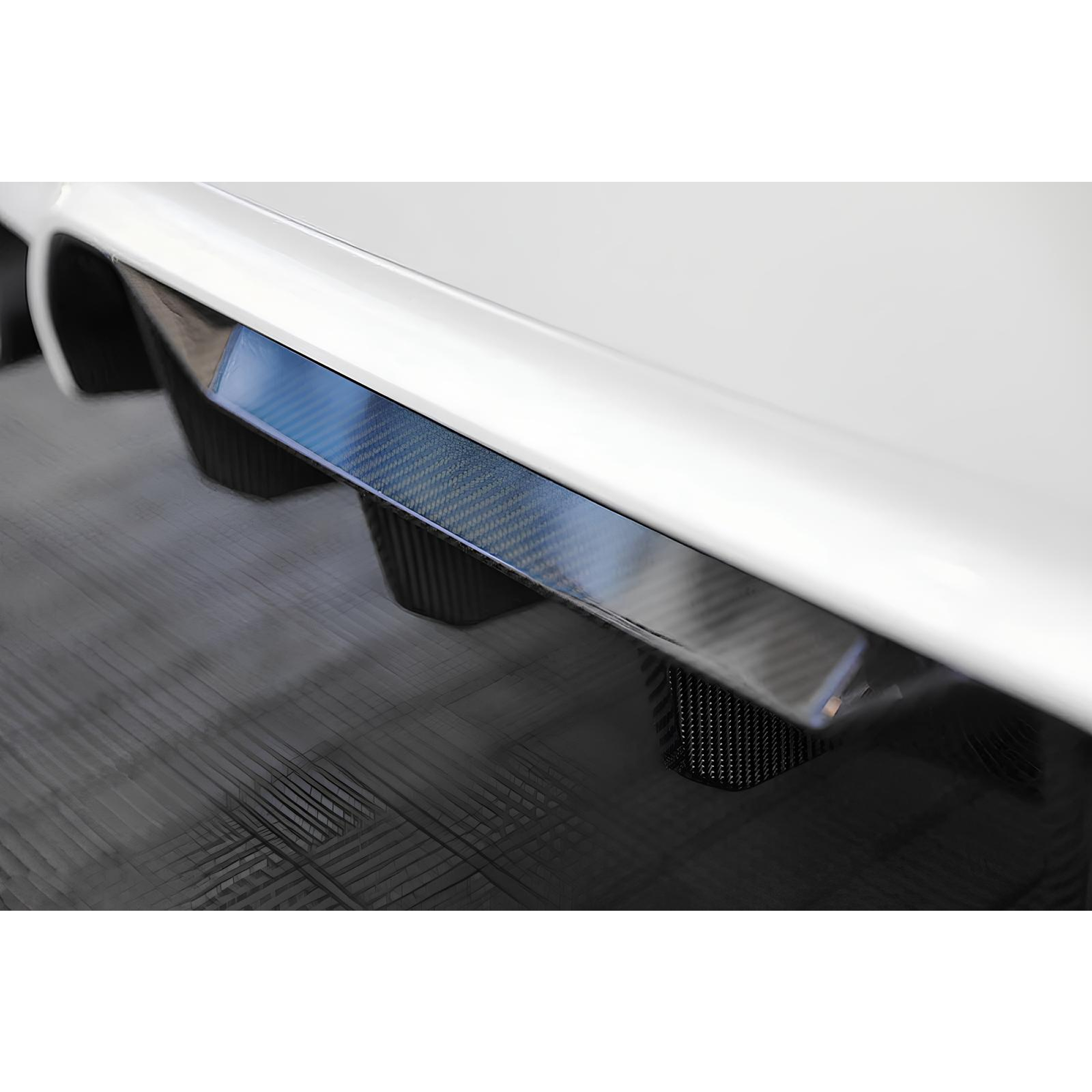 Karbonowy Dyfuzor Tylny do BMW F90 M5 M-Performance Style - obrazek 3