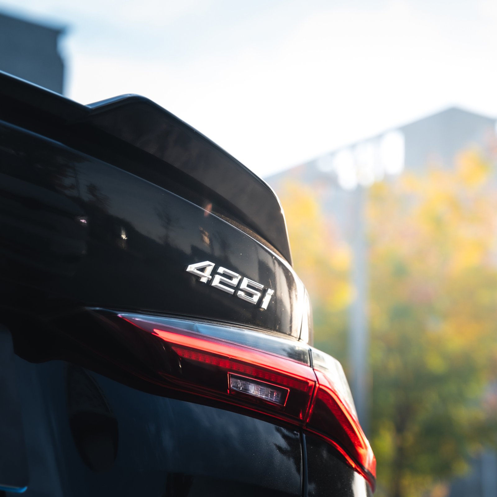 Spoiler Lotka BMW G22 G82 Własny Design Czarny Szafir KORE - obrazek 6
