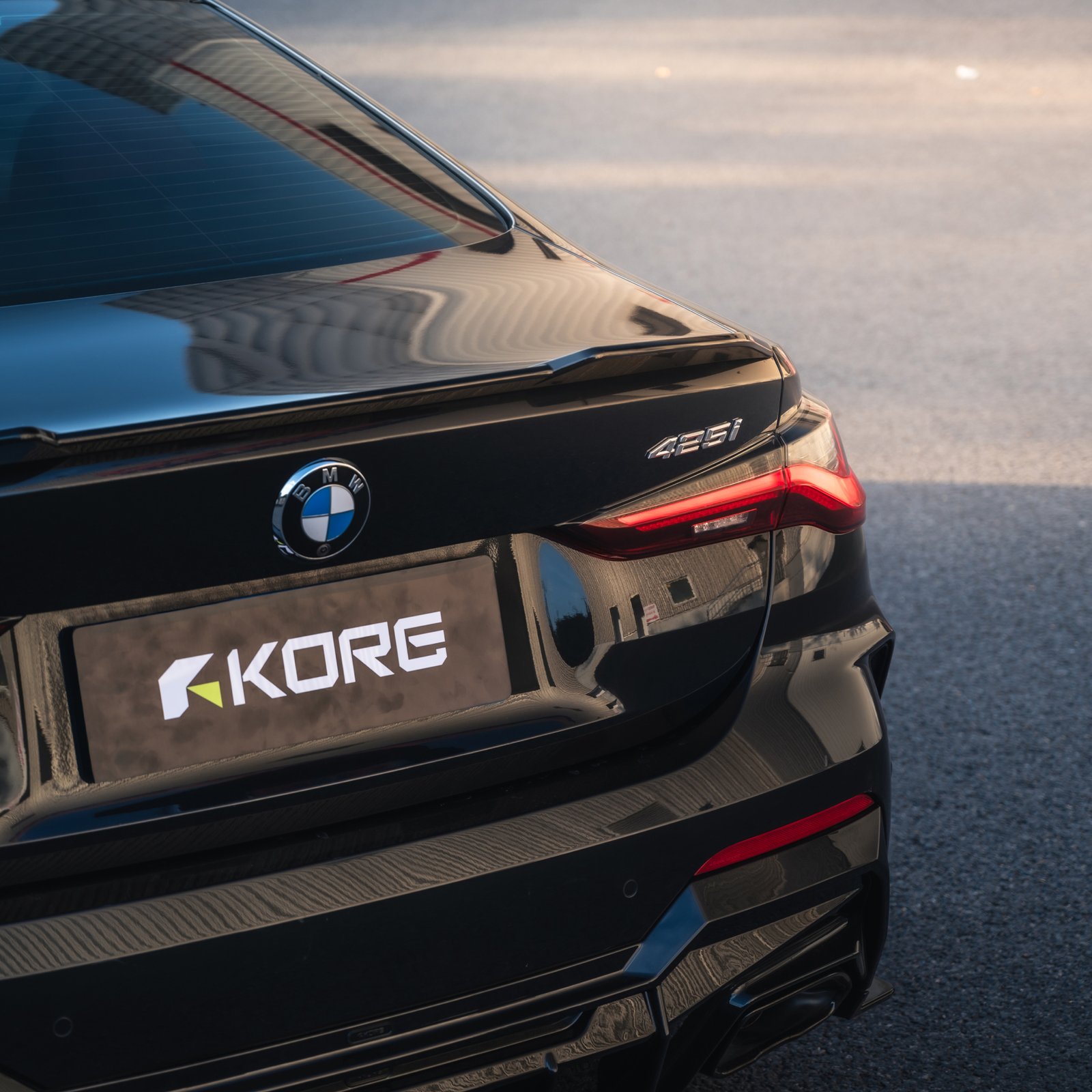 Spoiler Lotka BMW G22 G82 Własny Design Czarny Szafir KORE - obrazek 7